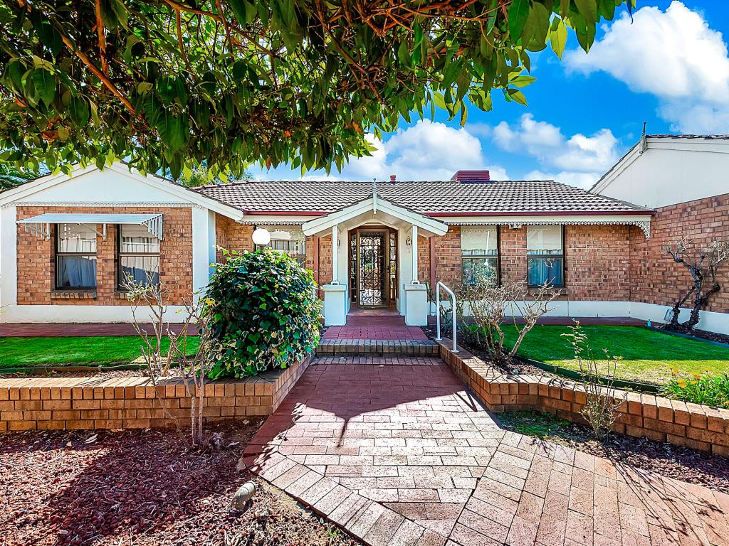 6 Jubilee Way, Wynn Vale, SA 5127