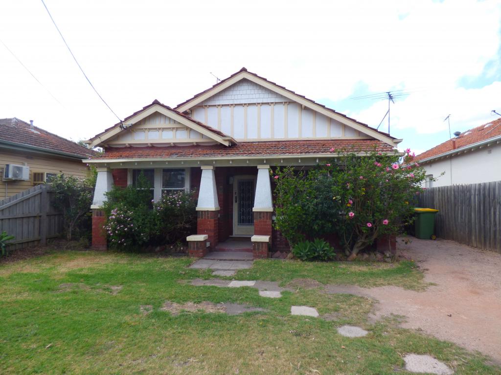 164 SPRING ST, RESERVOIR, VIC 3073