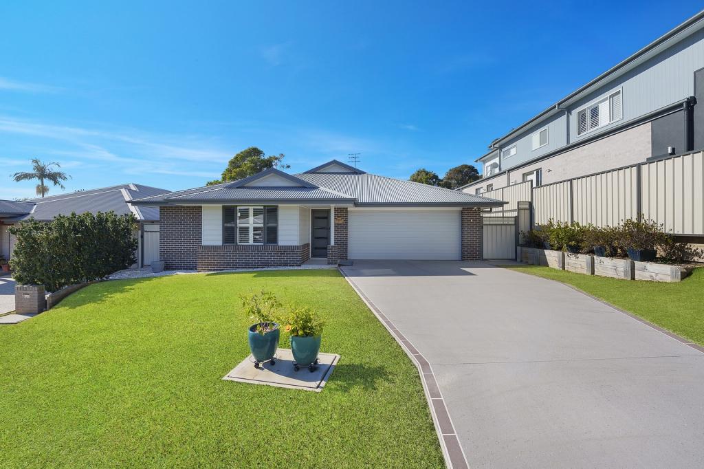 4 Ella Cl, Bonny Hills, NSW 2445