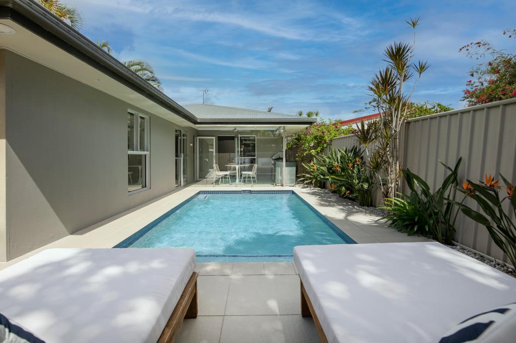 73 Chainey Ave, Miami, QLD 4220