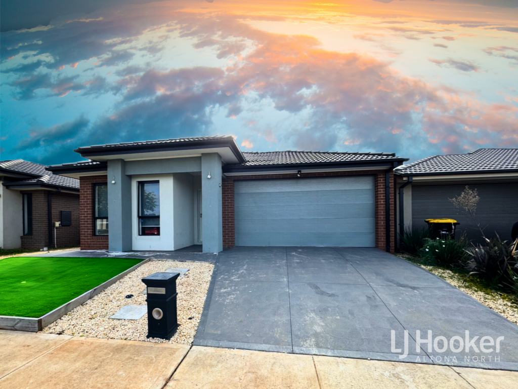 29 STOCKPORT CRES, THORNHILL PARK, VIC 3335