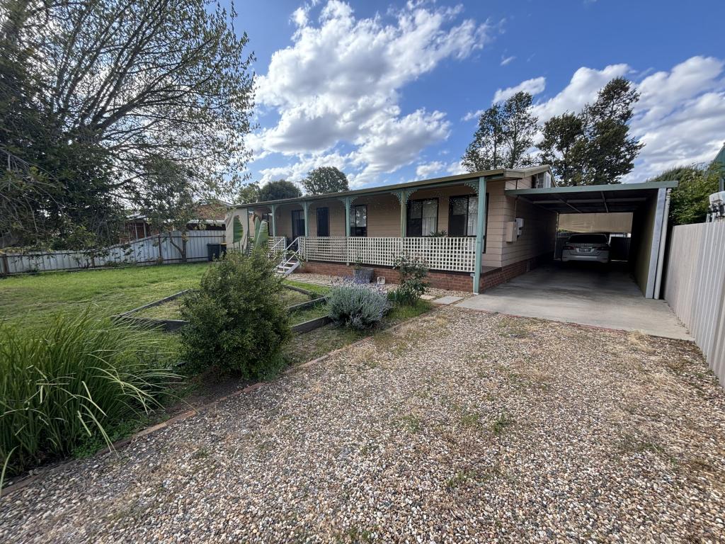 22 Brooks Cres, Darlington Point, NSW 2706