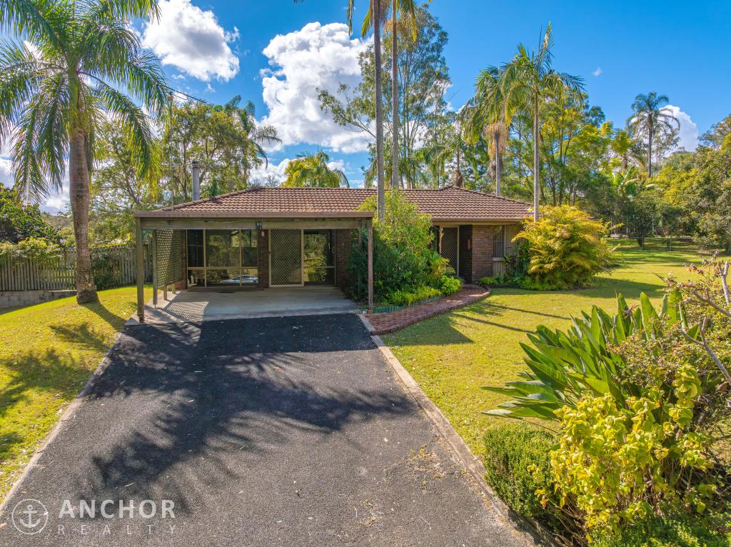 10 Rocks Rd, Southside, QLD 4570