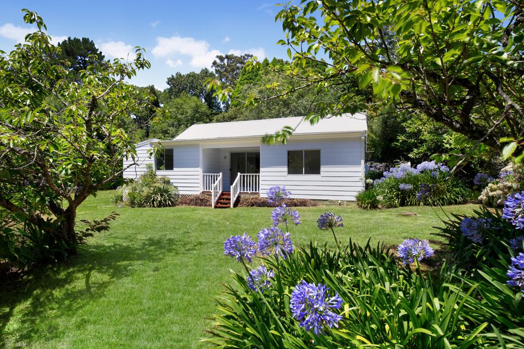 2 St Andrews Rd, Leura, NSW 2780