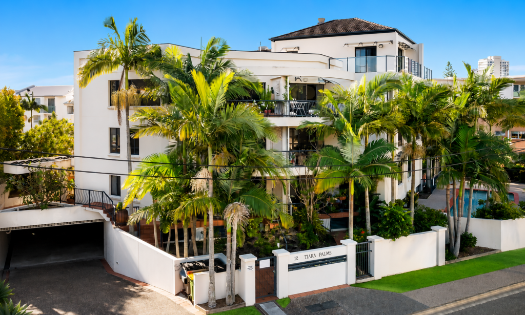 2/10 Tarcoola Cres, Surfers Paradise, QLD 4217