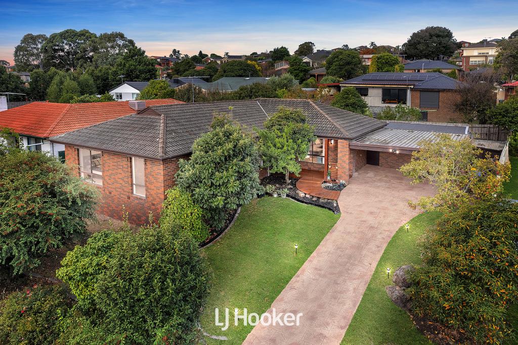 10 Ramsay Ct, Endeavour Hills, VIC 3802