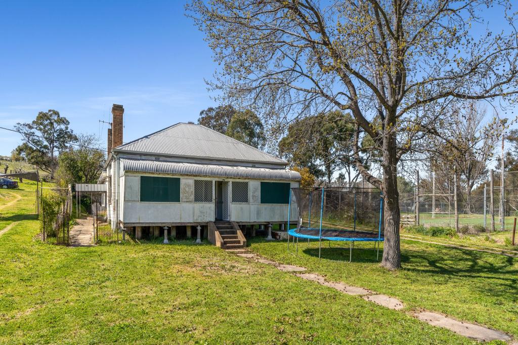 10 SHADFORTH ST, MOLONG, NSW 2866