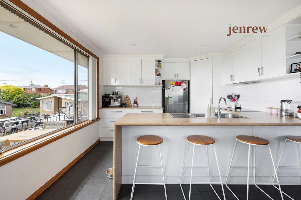 11 Brisbane Pl, Upper Burnie, TAS 7320