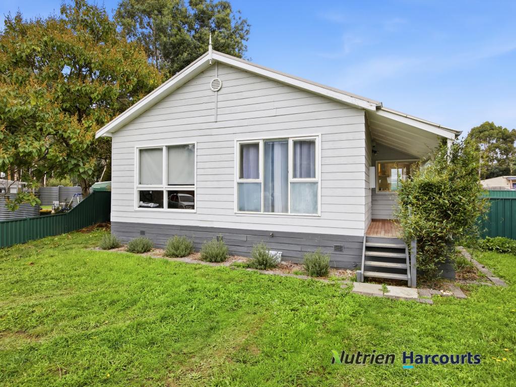 2 Rosella Ct, Flowerdale, VIC 3717