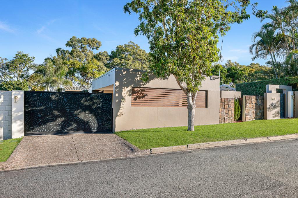 34 Wistaria Ave, Southport, QLD 4215