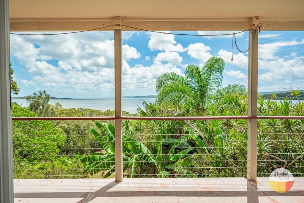 33 Bay Dr, Russell Island, QLD 4184