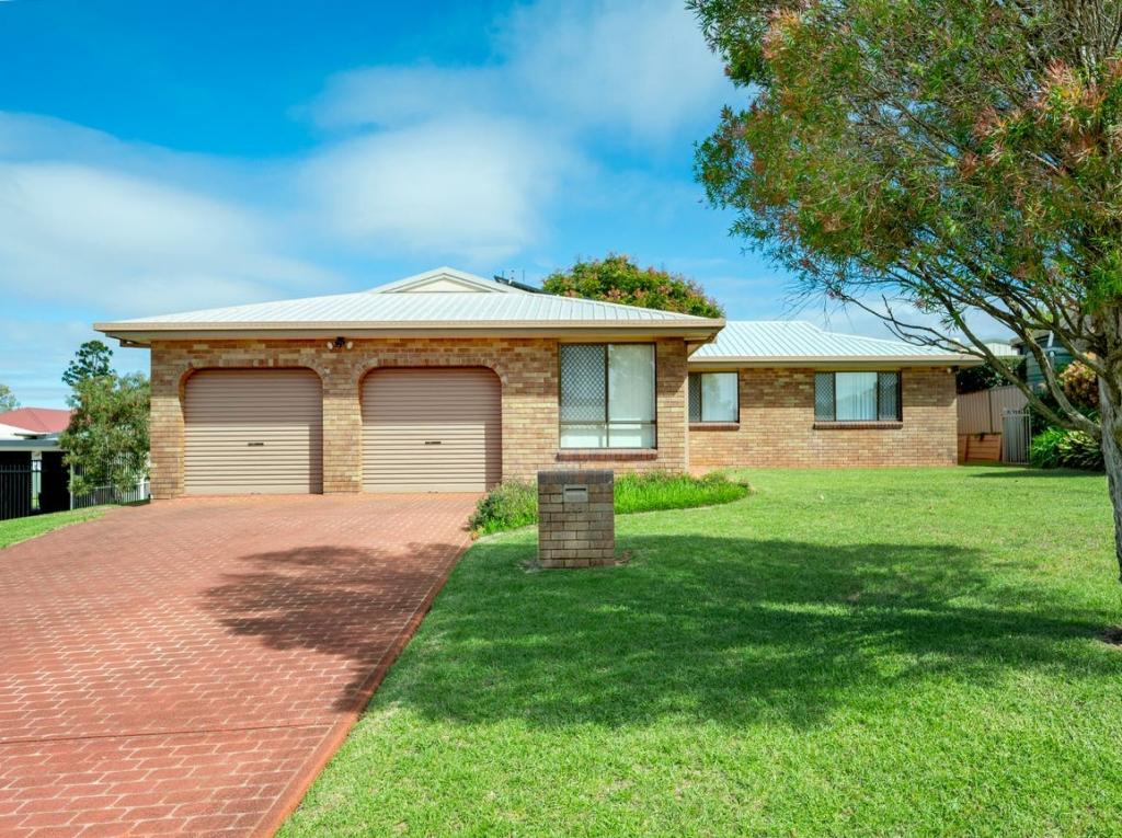 25 Halsworth St, Cranley, QLD 4350