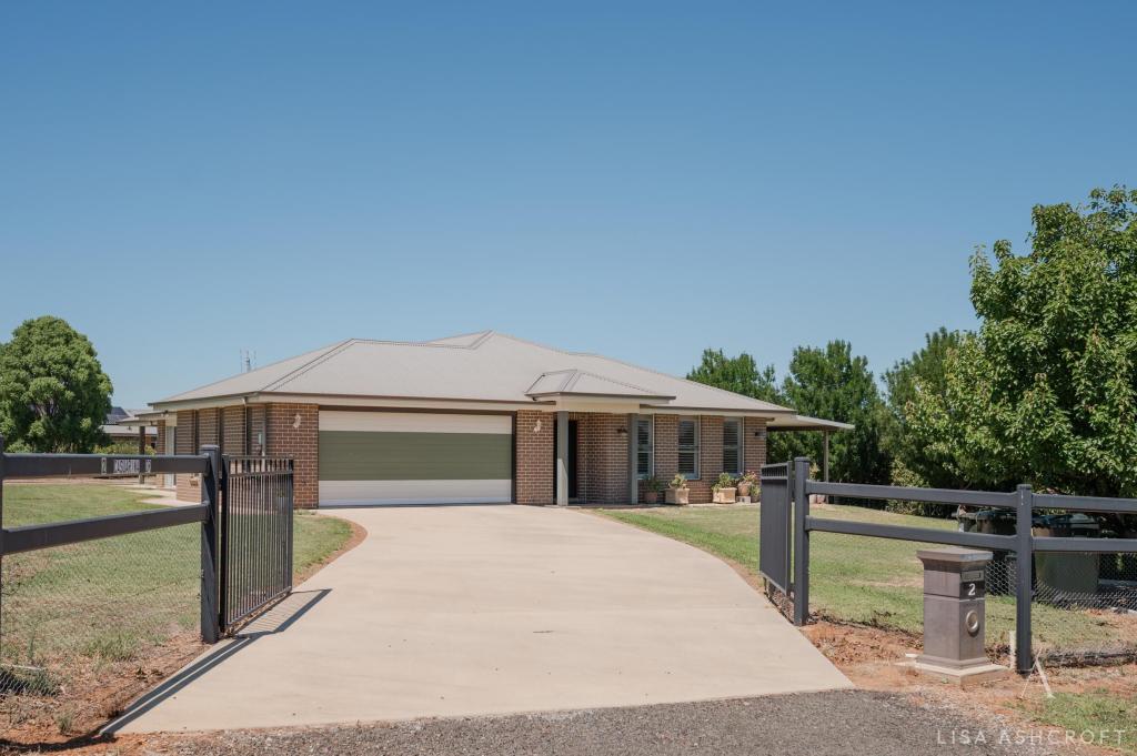 2 Casuarina Dr, North Tamworth, NSW 2340