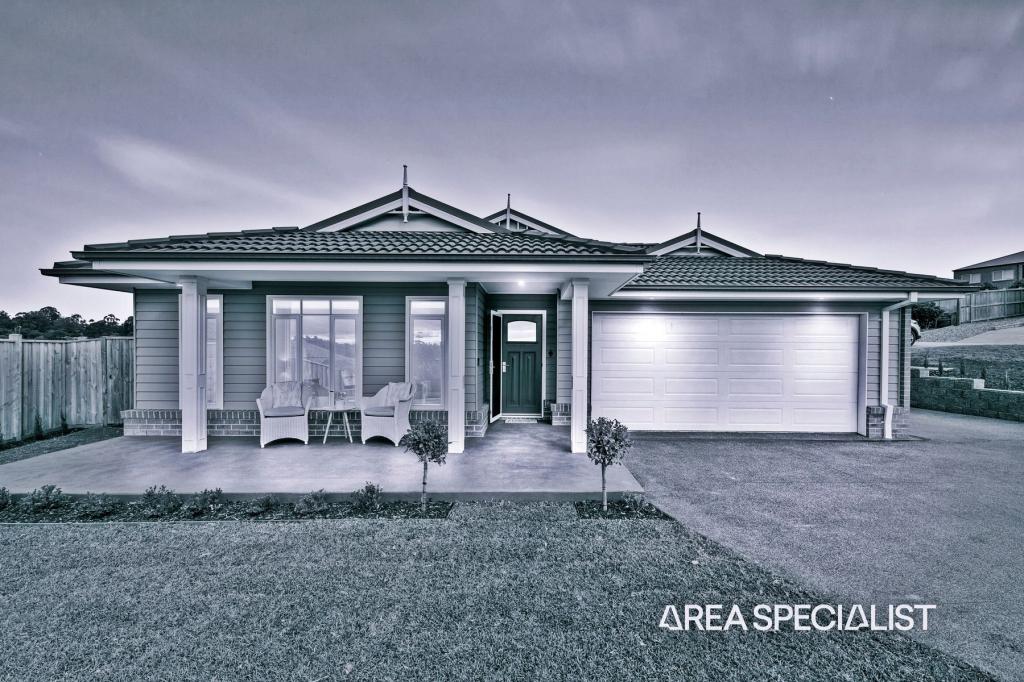 4 Harrods Cl, Drouin, VIC 3818