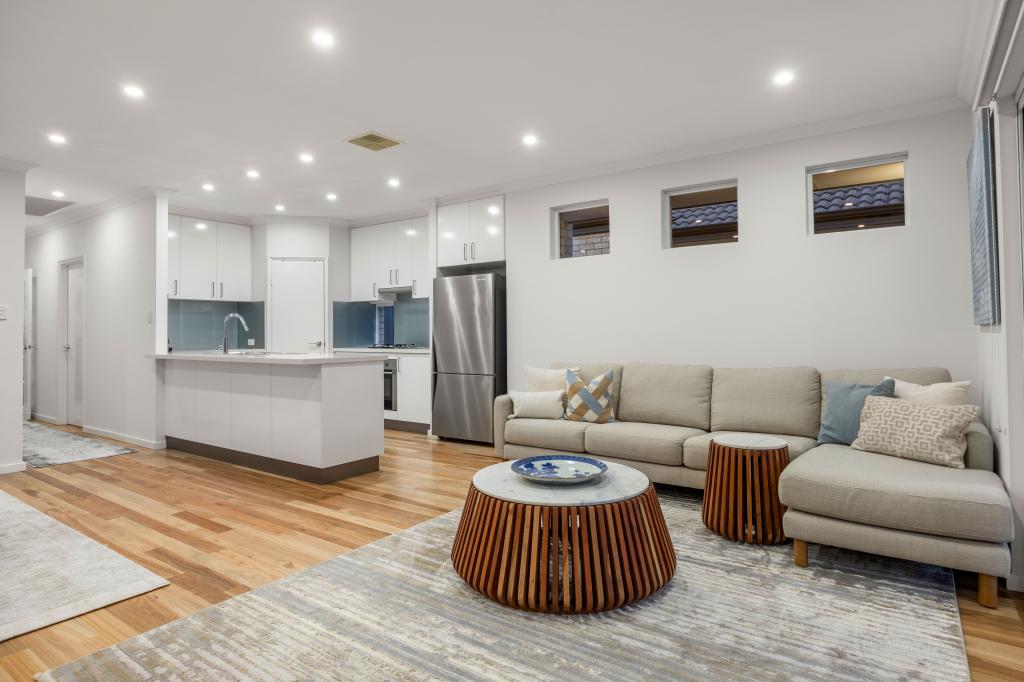5b Thomas Way, Kardinya, WA 6163