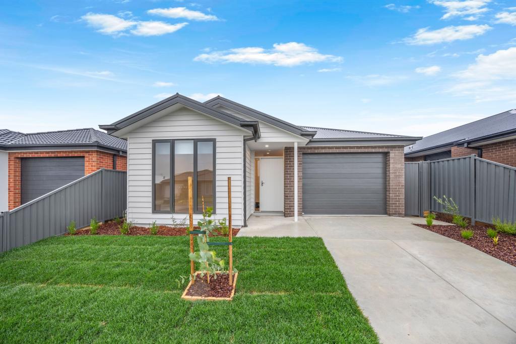 16 Eyckens Rd, Lucas, VIC 3350