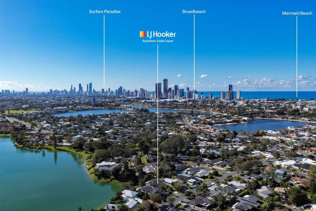 21 Barrier Reef Dr, Mermaid Waters, QLD 4218