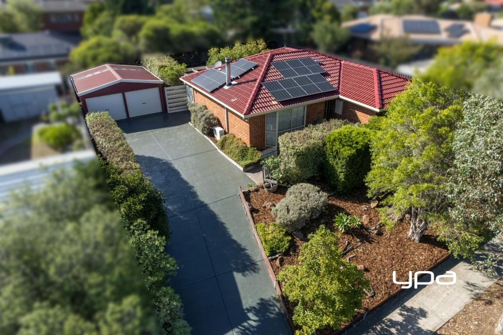 6 Lister Cres, Sunbury, VIC 3429