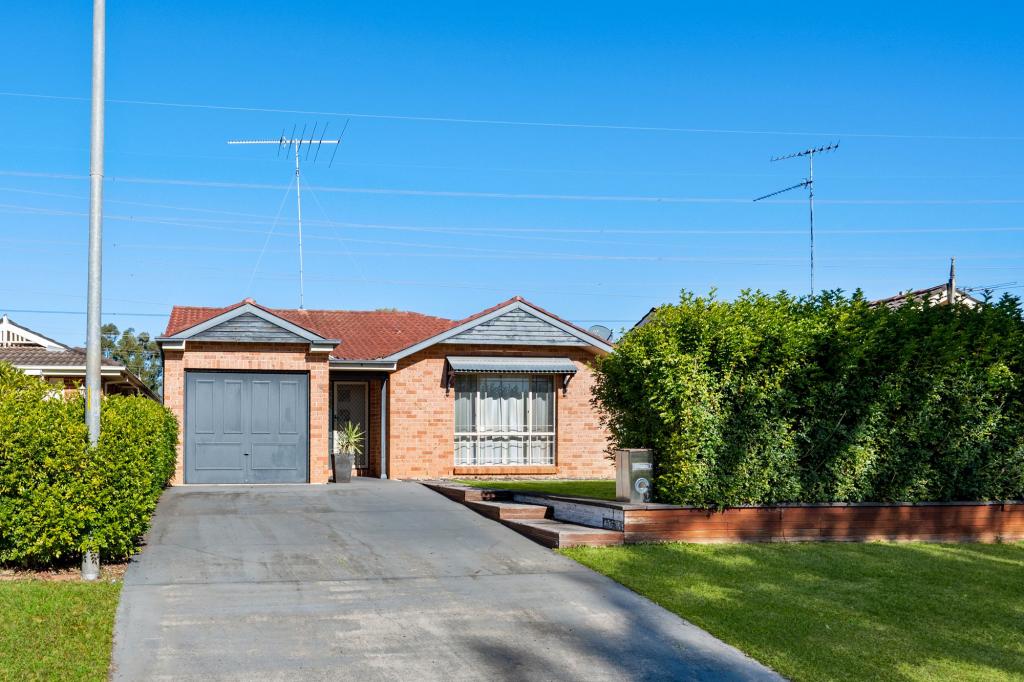 15 Ferntree Cl, Glenmore Park, NSW 2745
