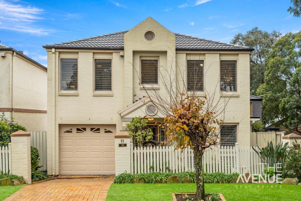 11 MACKS GLEN, BEAUMONT HILLS, NSW 2155