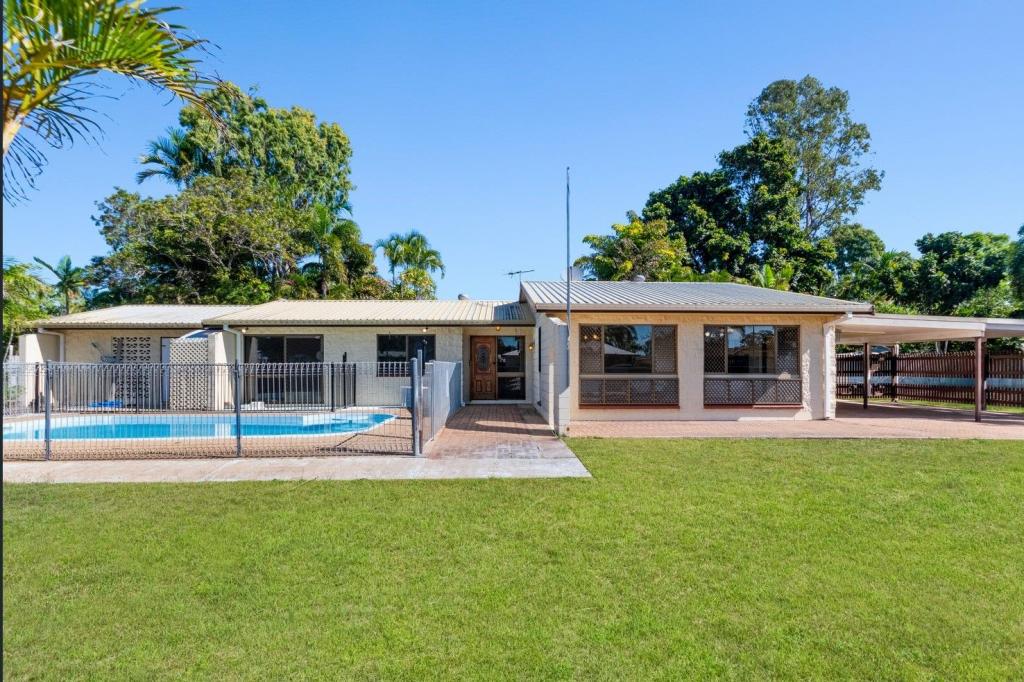 2 Beech Ct, Bushland Beach, QLD 4818