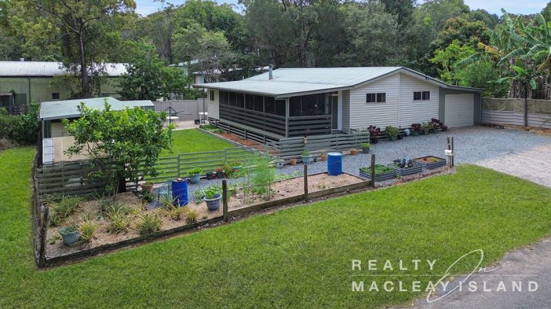 3 Sentosa Tce, Macleay Island, QLD 4184