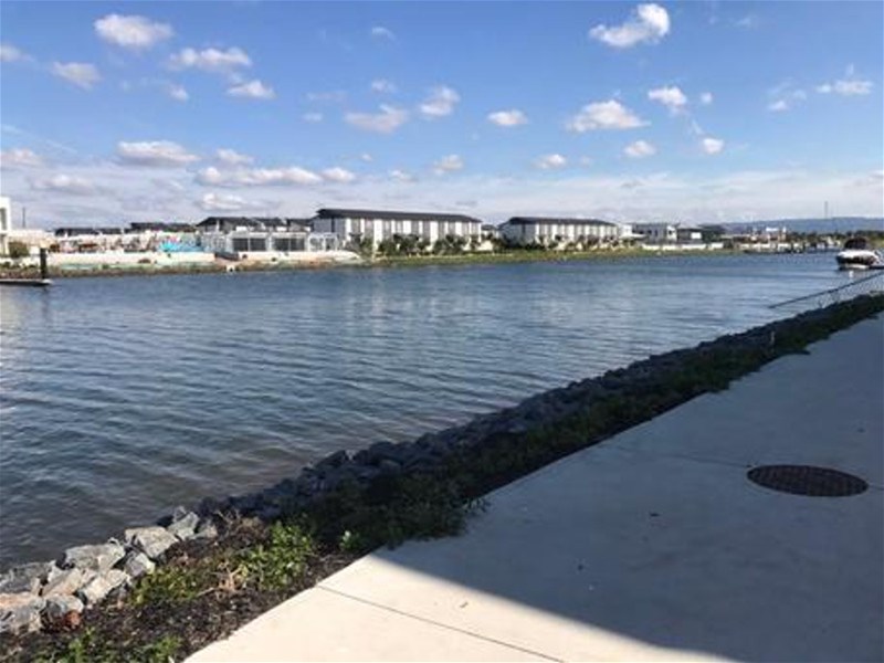 18/1 Ancora Cres, Hope Island, QLD 4212