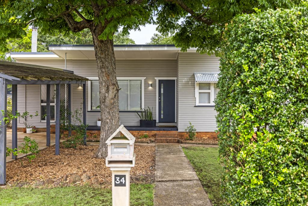 34 Tara St, Wilsonton, QLD 4350