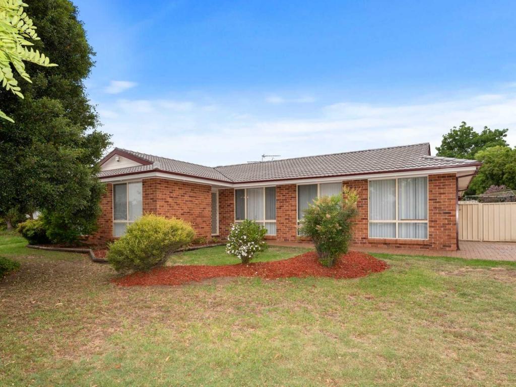 1 Mary Howe Pl, Narellan Vale, NSW 2567