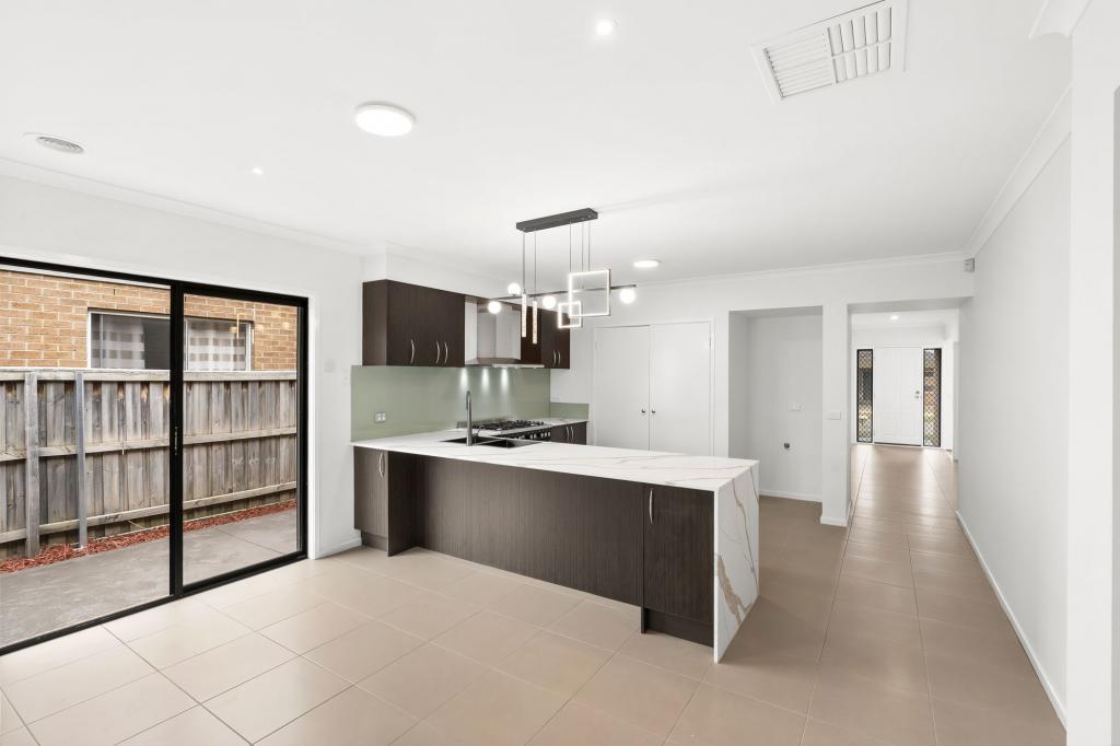 5 IMPRESSION AVE, TARNEIT, VIC 3029