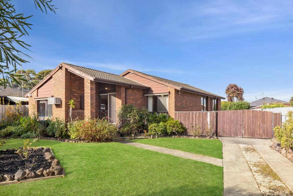 5 Melva Cres, Whittington, VIC 3219