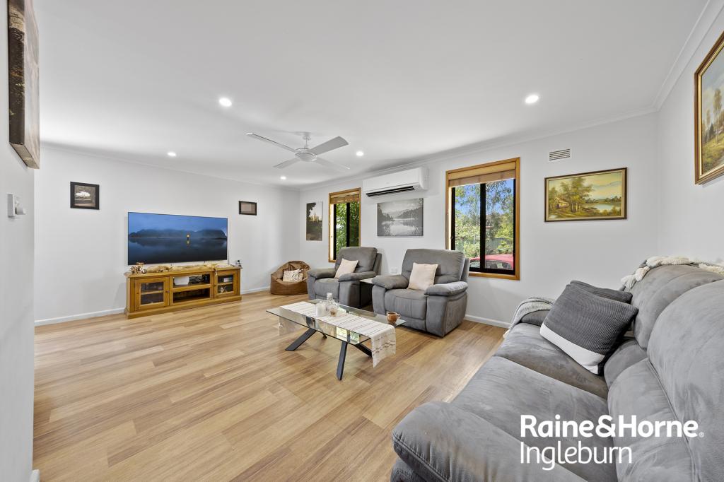 4 Miner Pl, Ingleburn, NSW 2565