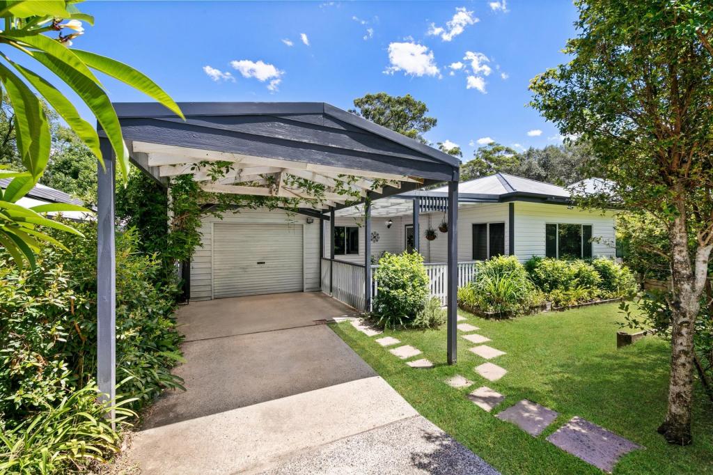 4 Scott St, Point Clare, NSW 2250