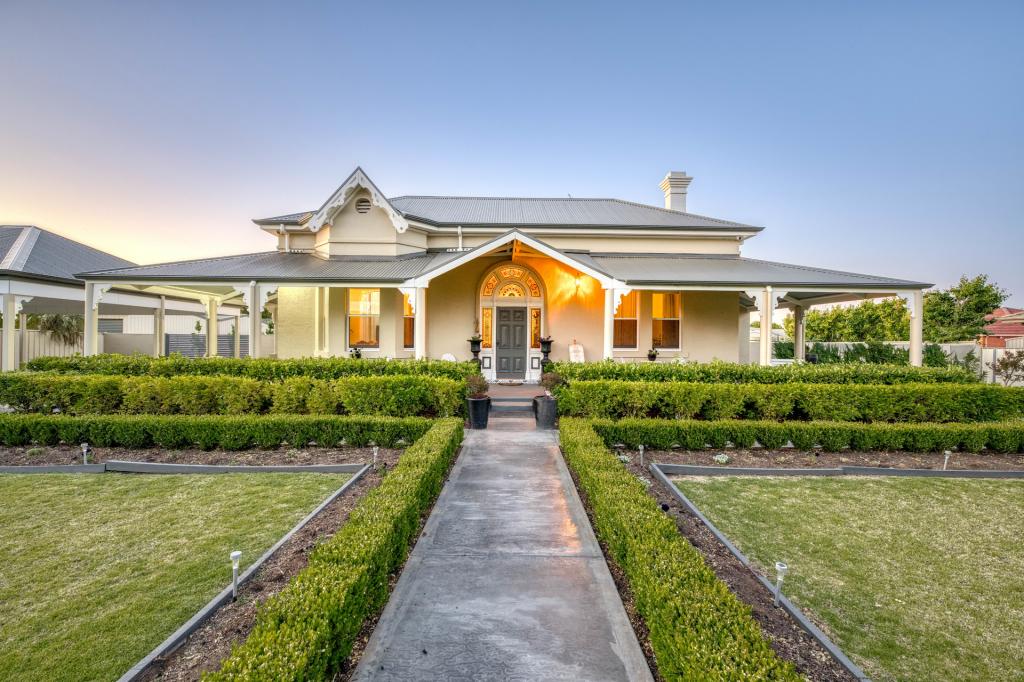 125-127 RIVERSIDE AVE, MILDURA, VIC 3500