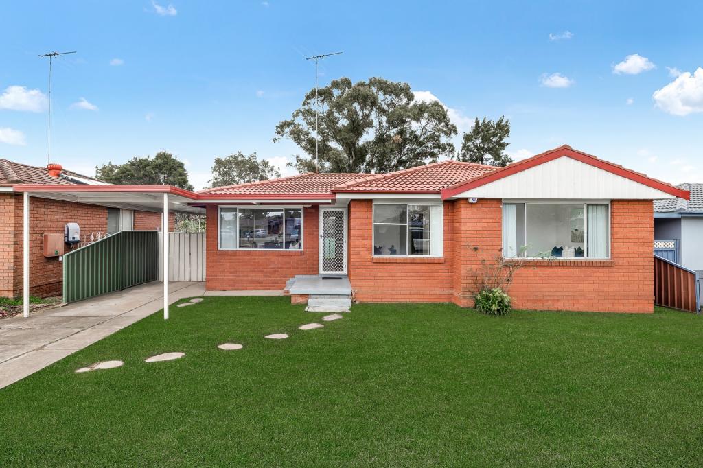 9 Medlow Dr, Quakers Hill, NSW 2763