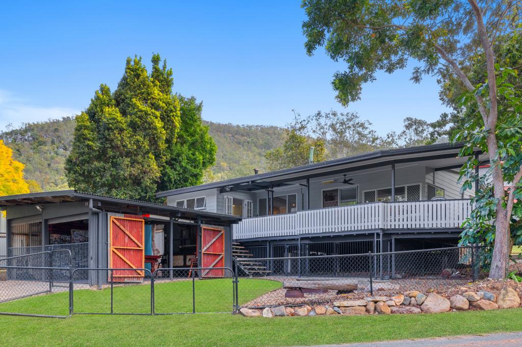 15 Gipps St, Somerset Dam, QLD 4312