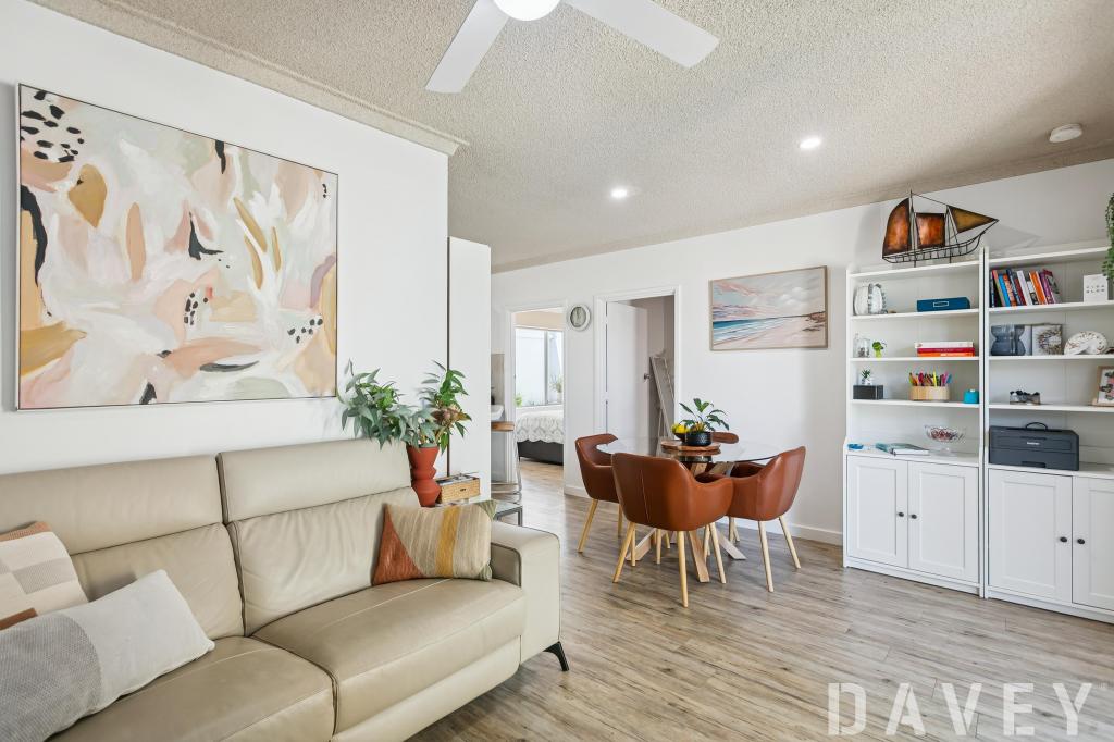 4/6 Ozone Pde, Trigg, WA 6029