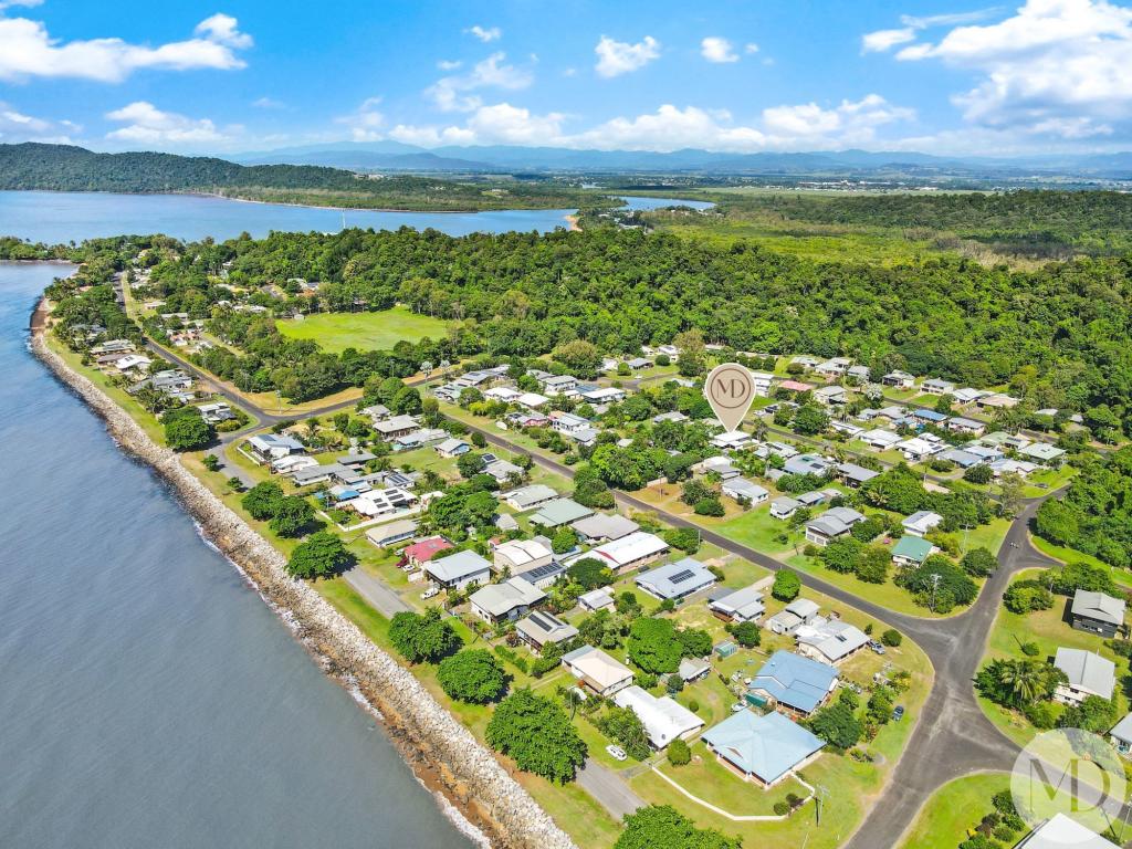 32 Maud St, Flying Fish Point, QLD 4860