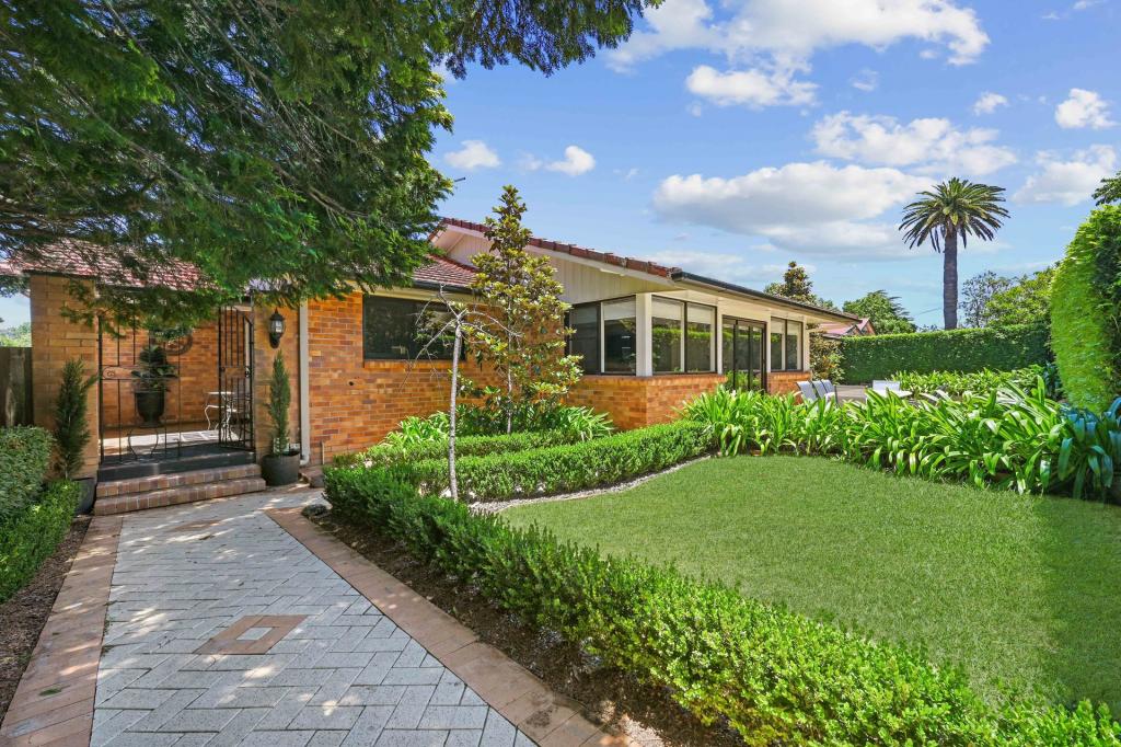 38 BRIDGE ST, EAST TOOWOOMBA, QLD 4350