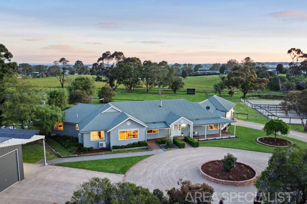 82 Highfield Dr, Langwarrin South, VIC 3911