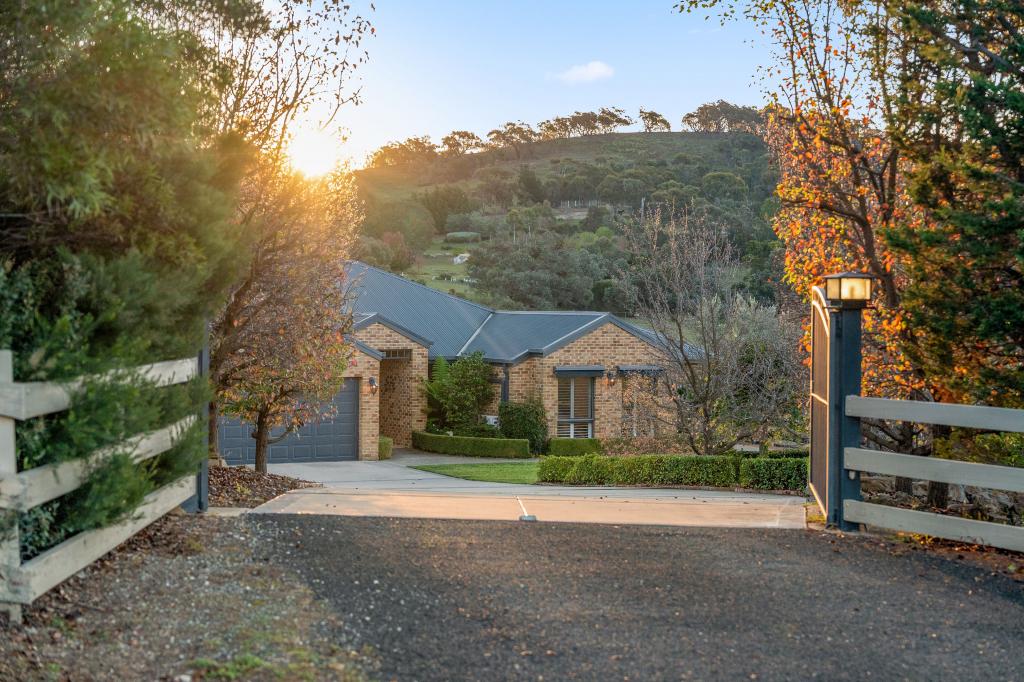 4 Arena Pl, Royalla, NSW 2620