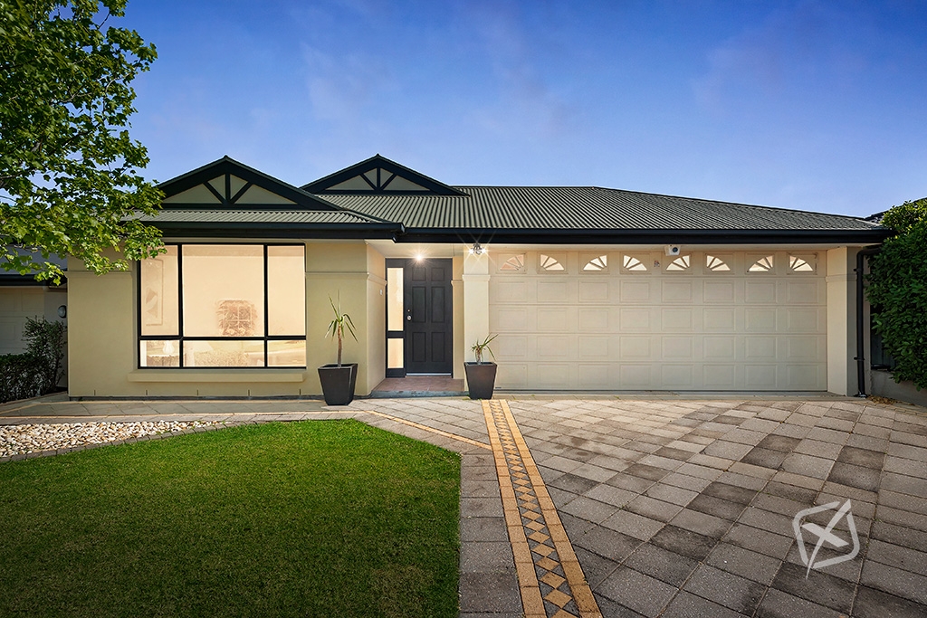 31 Martindale Pl, Walkley Heights, SA 5098