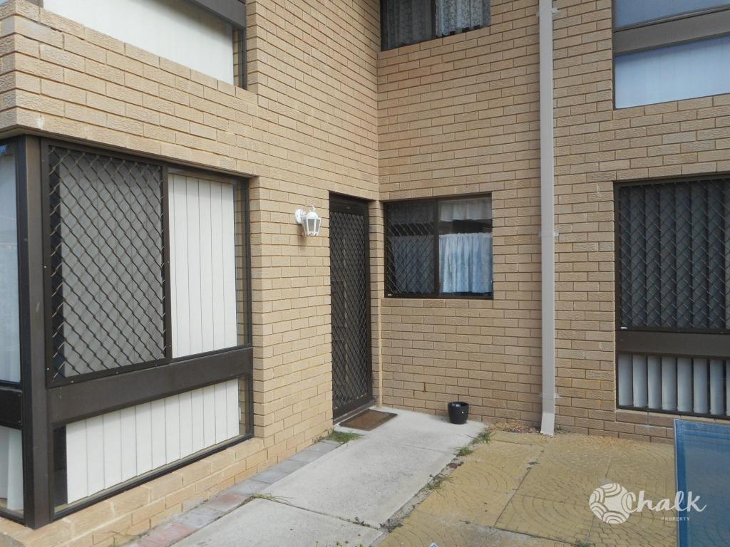 15/8 Hefron St, Rockingham, WA 6168