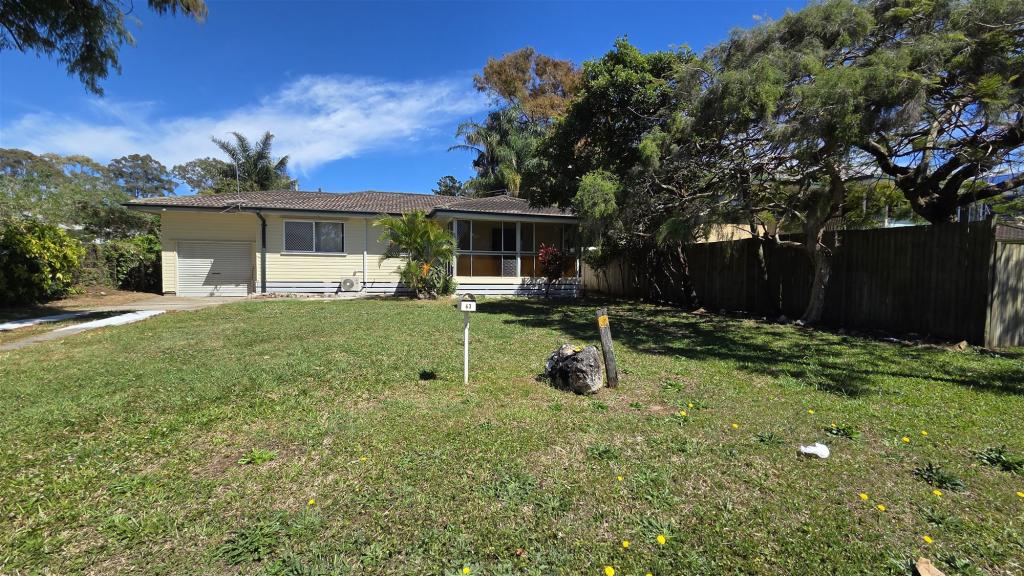 63 Banana St, Redland Bay, QLD 4165