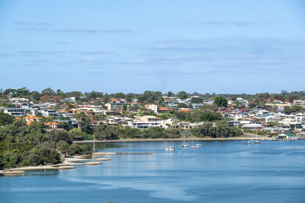 10/11 Mccabe St, North Fremantle, WA 6159