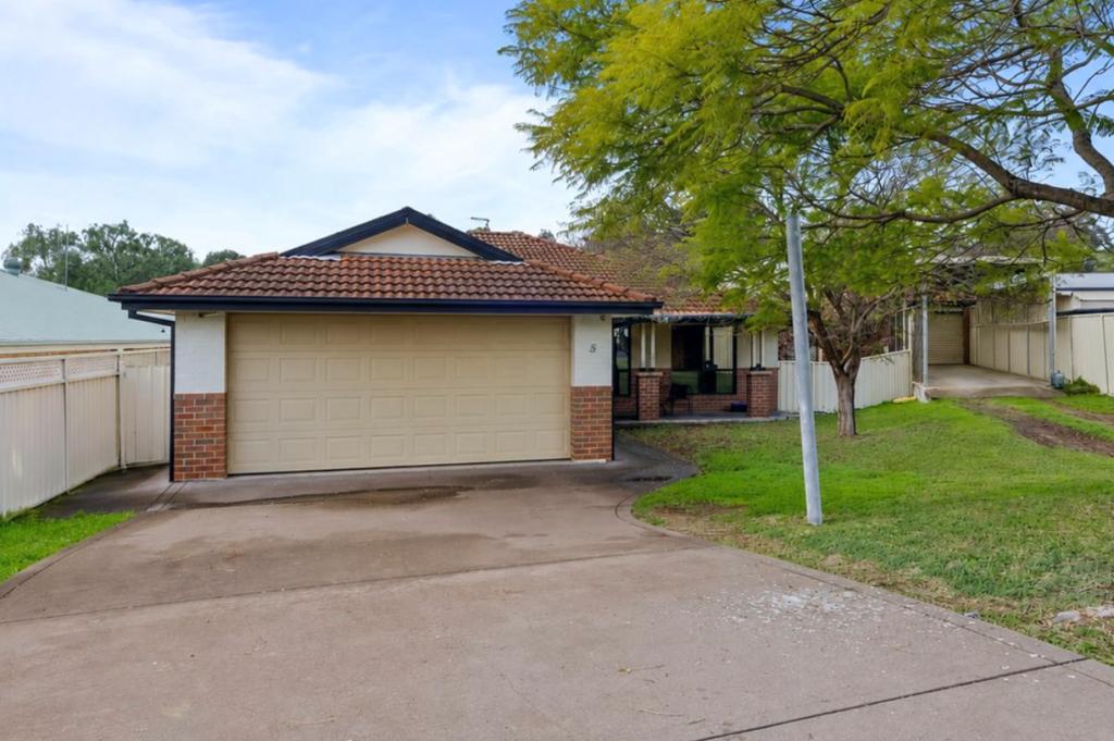 5 Silky Oak Cl, Muswellbrook, NSW 2333