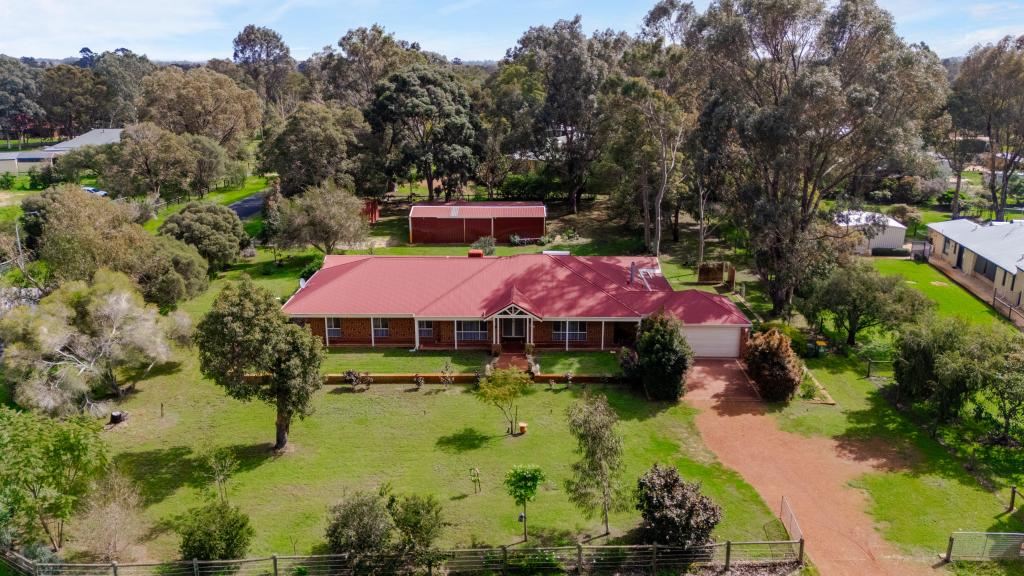 105 Fielder Rd, Serpentine, WA 6125