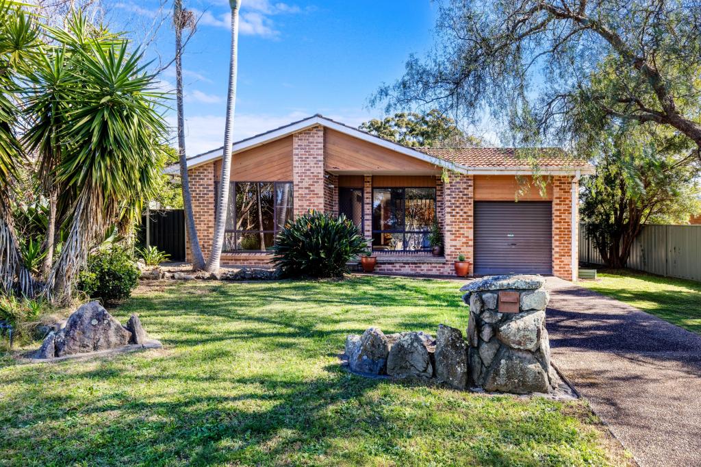 3 Alverstoke Cl, Bomaderry, NSW 2541