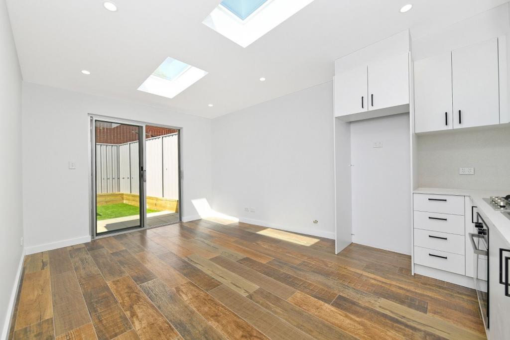 39 DEVINE ST, ERSKINEVILLE, NSW 2043
