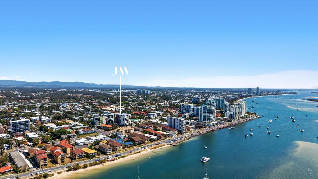 307/110-112 Frank St, Labrador, QLD 4215